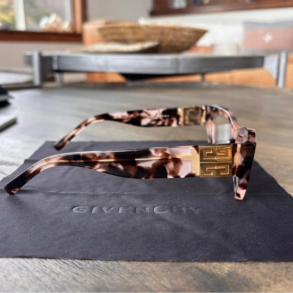 GIVENCHY GV50059 NWT Tortoiseshell Eyeglasses 52-18-135 Gold Logo Frames NEW